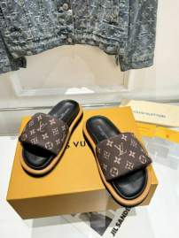 Picture of Louis Vuitton Slippers _SKULVsz35-4141-45mnf04051123